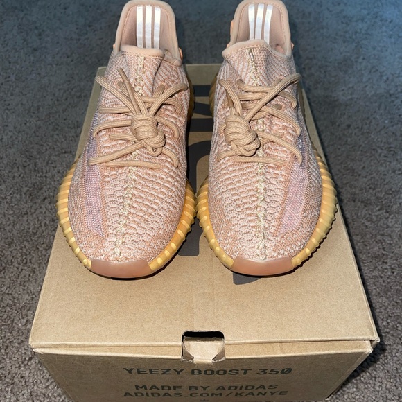 Yeezy Boost 350 V2 Clay - Picture 3 of 7